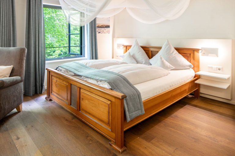 doppelzimmer-mit-marschblick
