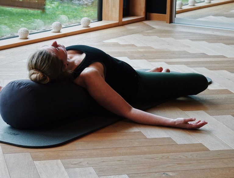 retreat-yoga-meditation-2
