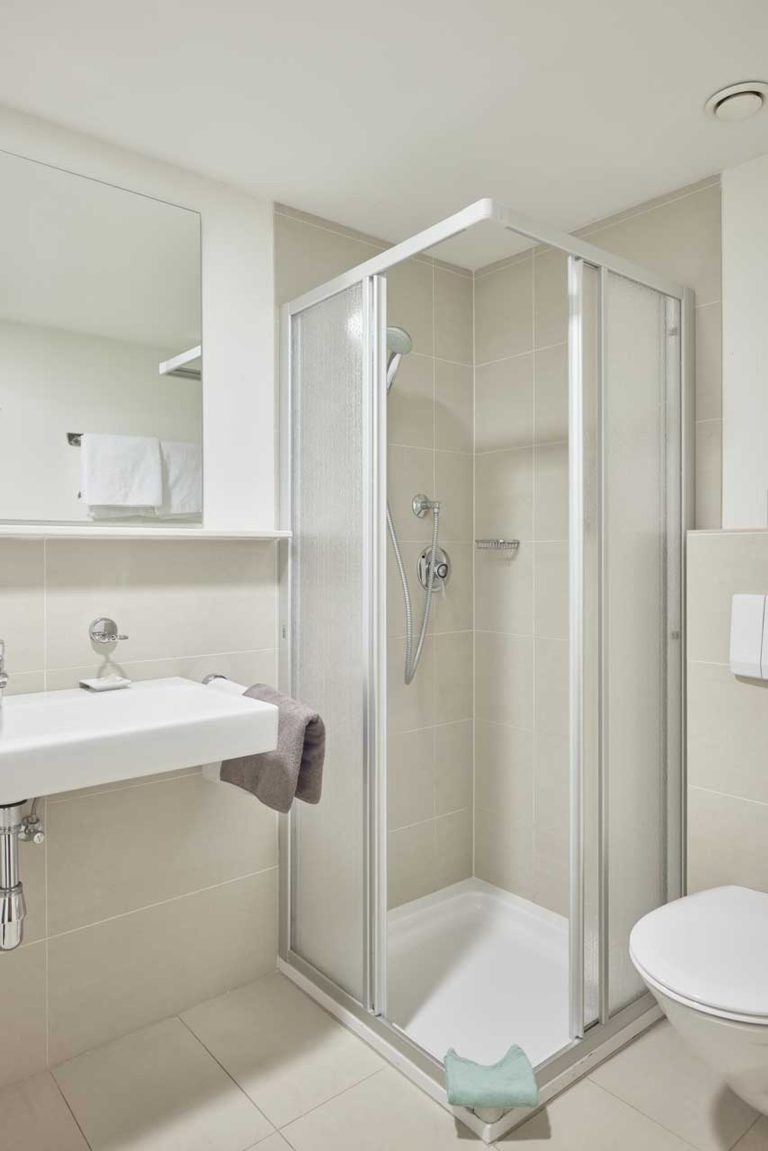 zirben-dreibettzimmer-stillebach-2